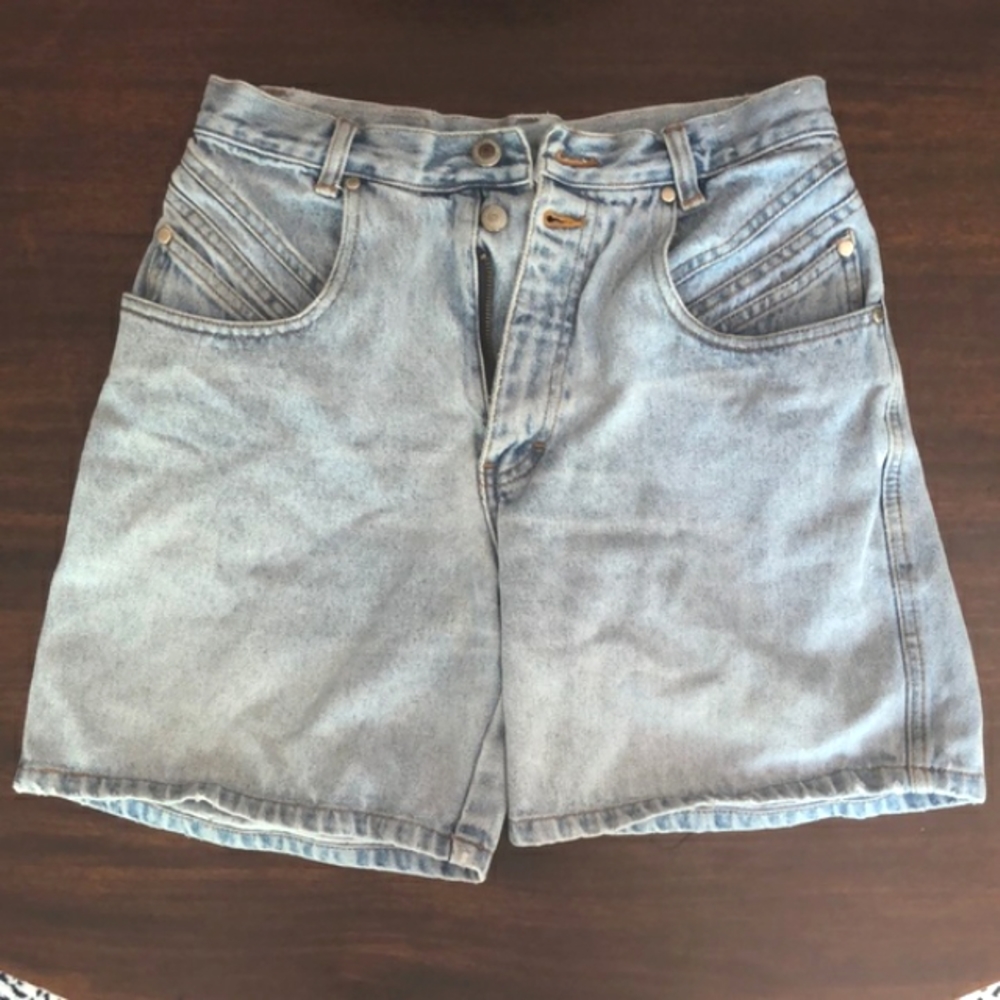 Jordache women's high wasted Jean shorts size 8